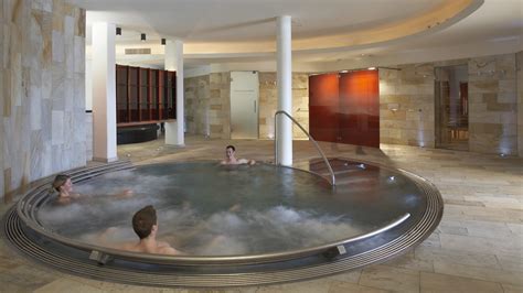 Holiday, SPA & Seminar Hotel .
